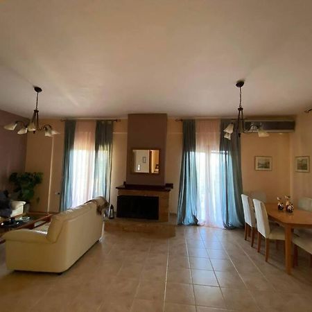 Helen'S House Apartment Palairos Luaran gambar