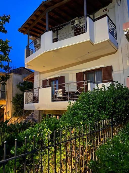 Helen'S House Apartment Palairos Luaran gambar