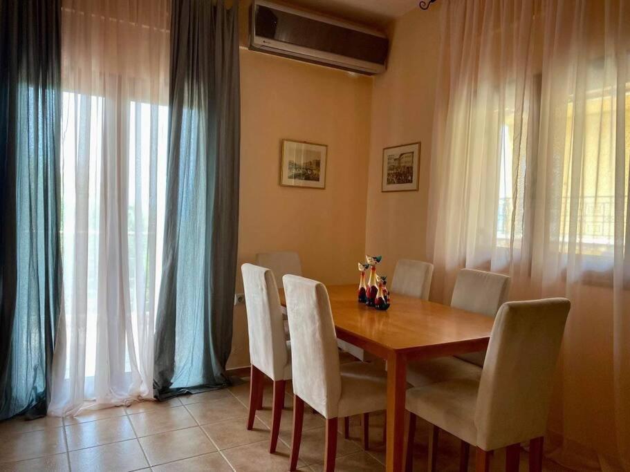 Helen'S House Apartment Palairos Luaran gambar